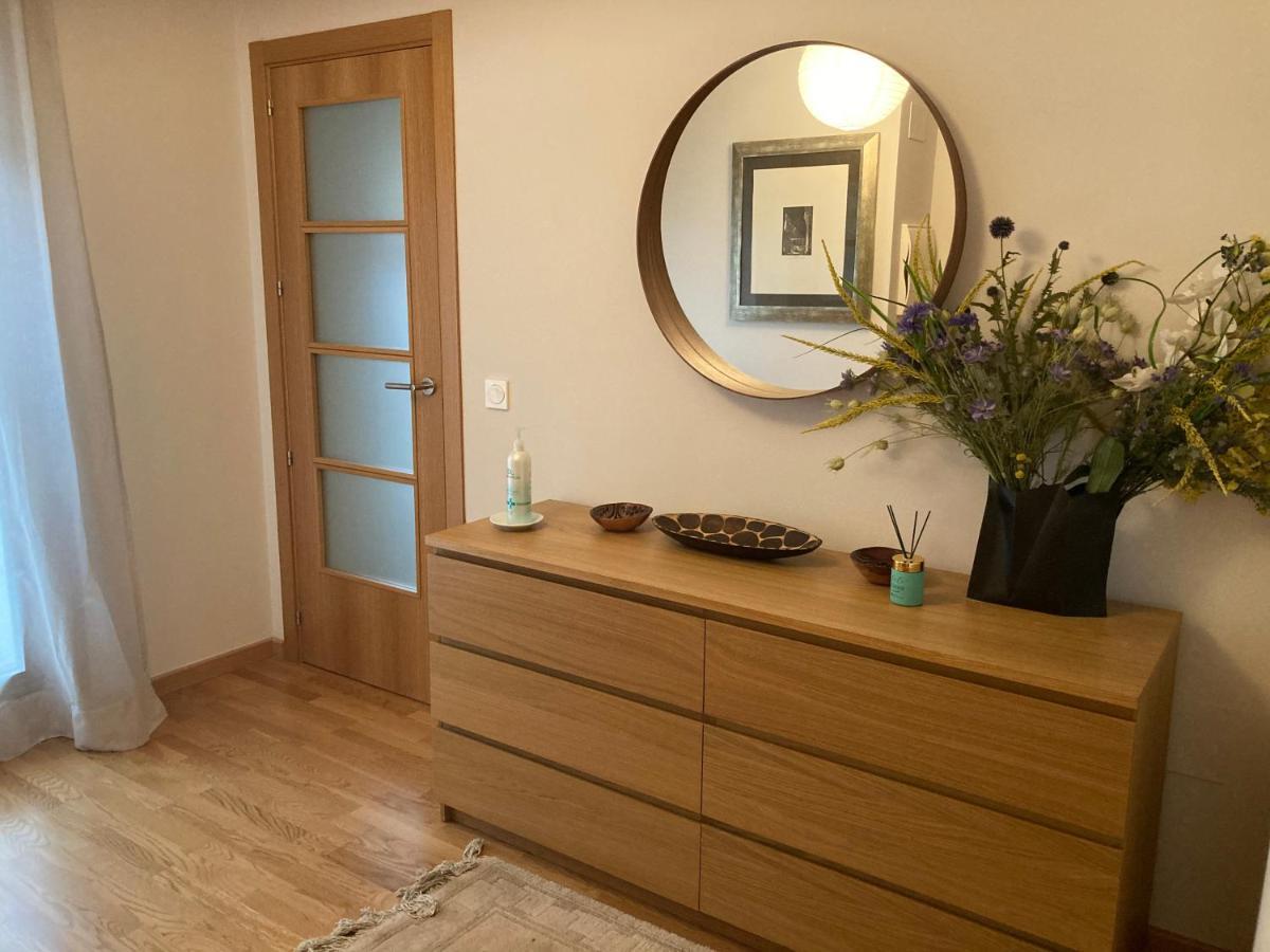 Modern & Cosy Apartment In Jaca Pyrenees Spain Exterior foto